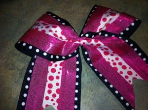 finishedzip 300x224 How To Make a Rockin Cheer Bow